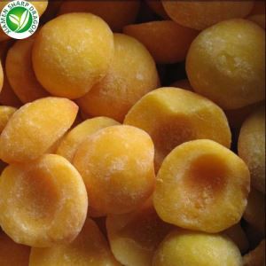 Dzelteni persiku saldēti augļi